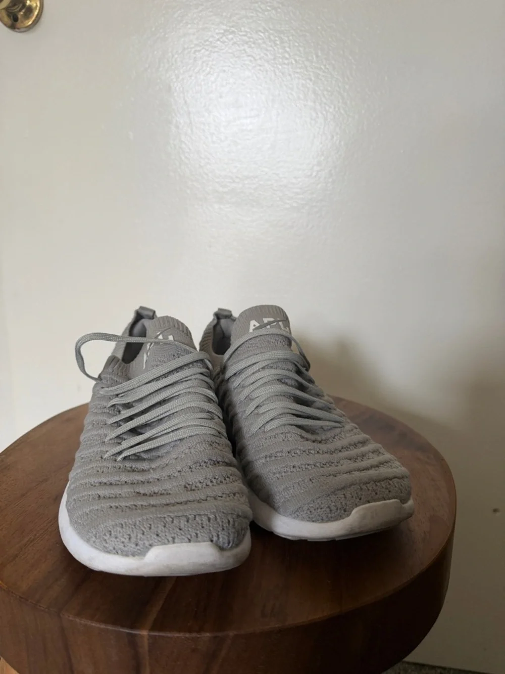 APL Techloom Wave Sneakers Women's 8.5 Gray Knit Athletic Shoes